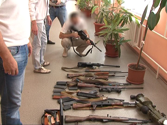 Ручной гранатомет, пулеметы, автомат Калашникова и винтовку М-16 обнаружили у нижегородца (Фото) - фото 1