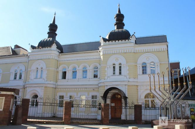 Старинные дома и современное искусство: как выглядит и чем привлекает Грузинский квартал в Нижнем Новгороде - фото 39