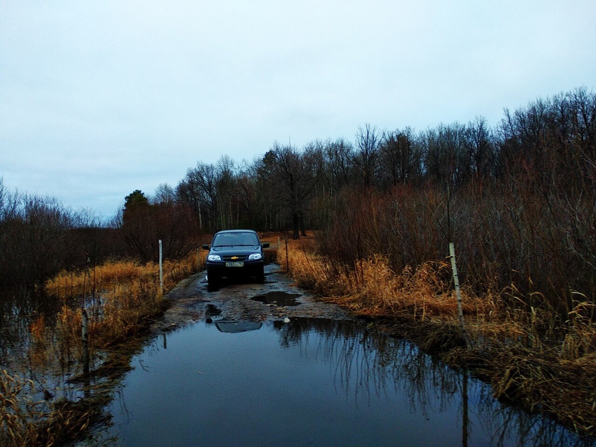 Две дороги в Уренском и Навашинском районах ушли под воду на 30 см