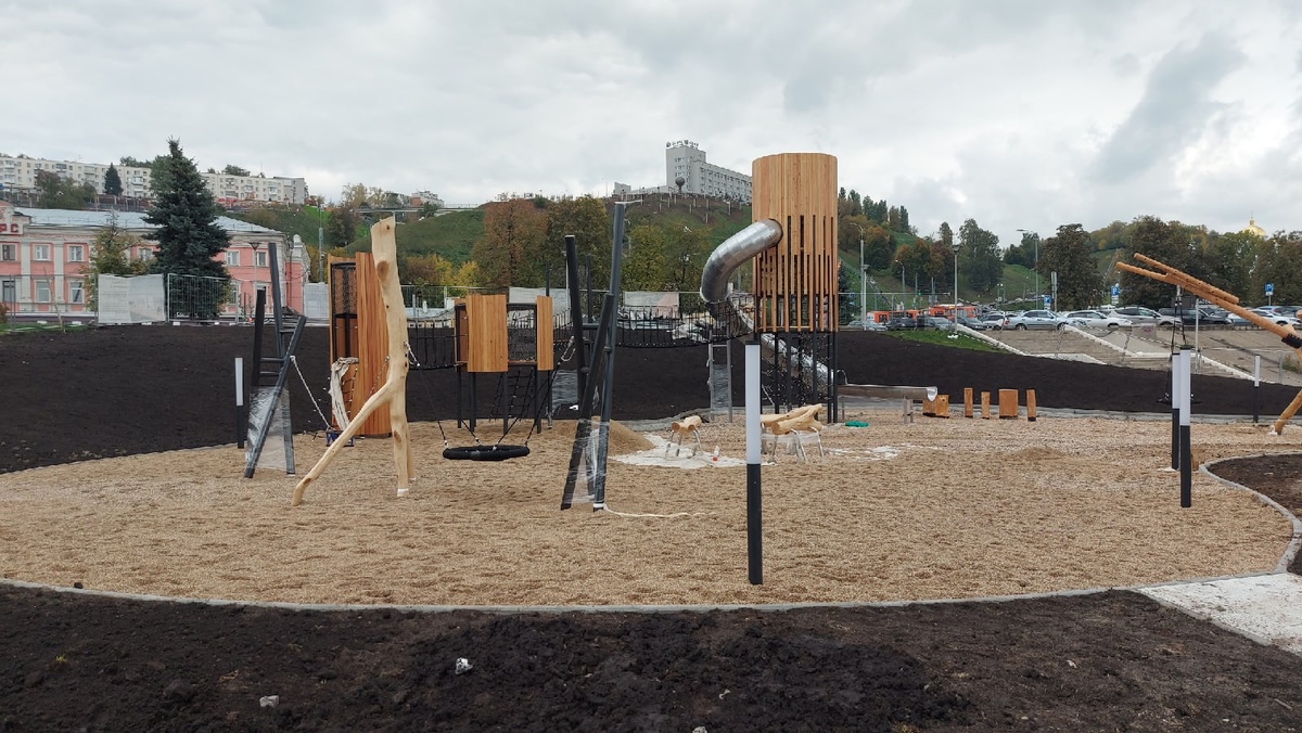 Новая детская площадка появится на Нижне-Волжской набережной
