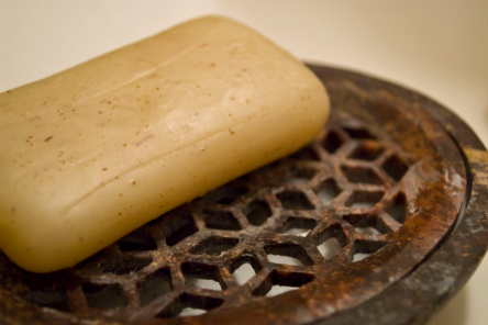 Названы правила гигиены в СССР, которые на самом деле опасны для здоровья