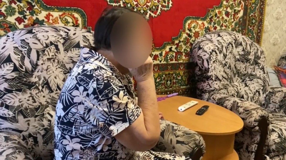 Около 100 тысяч рублей отдал дзержинская пенсионерка за помощь внучке в ДТП - фото 1