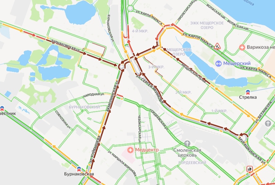 Пятничные пробки сковали выезды из Нижнего Новгорода вечером 11 июля - фото 1