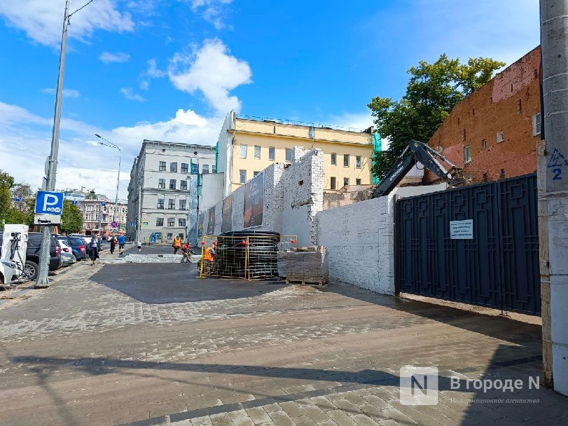 Центр крови у площади Минина начали сносить ради нового отеля - фото 3