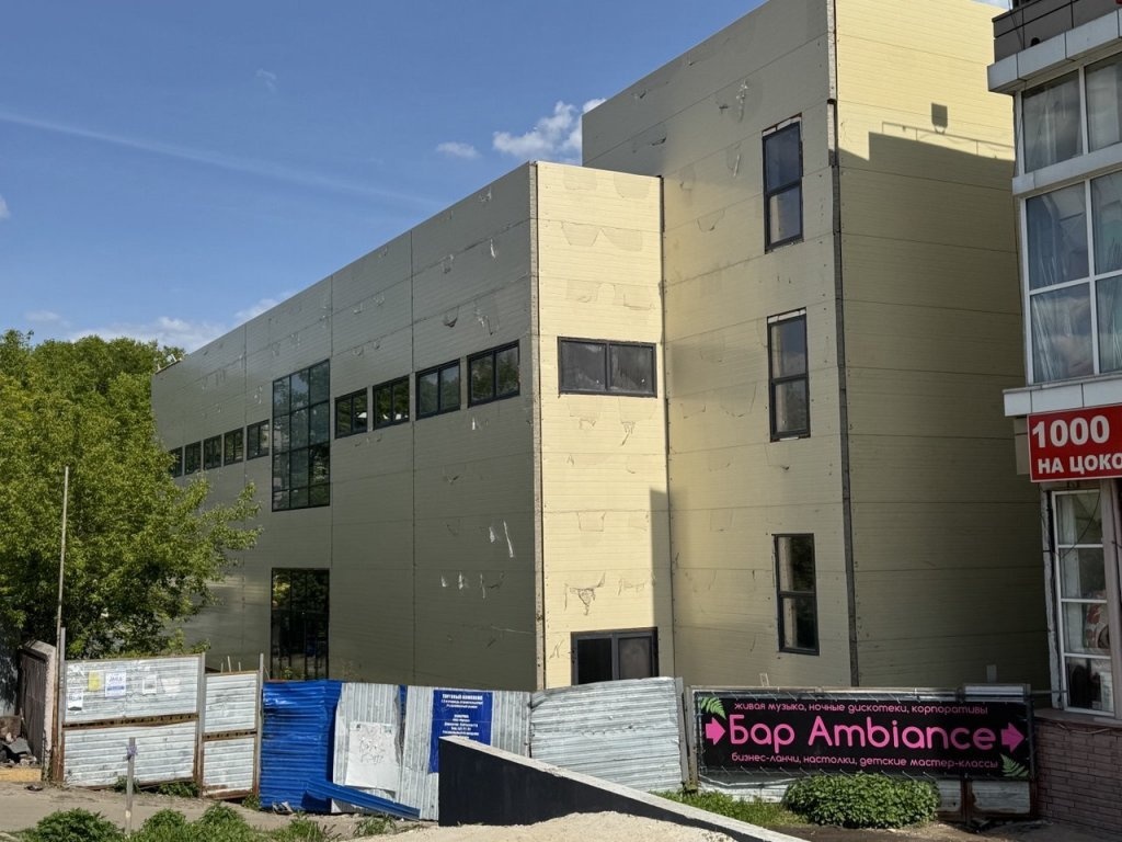 Недостроенный ТЦ у Приокского рынка не смогли продать: назначены новые торги - фото 1