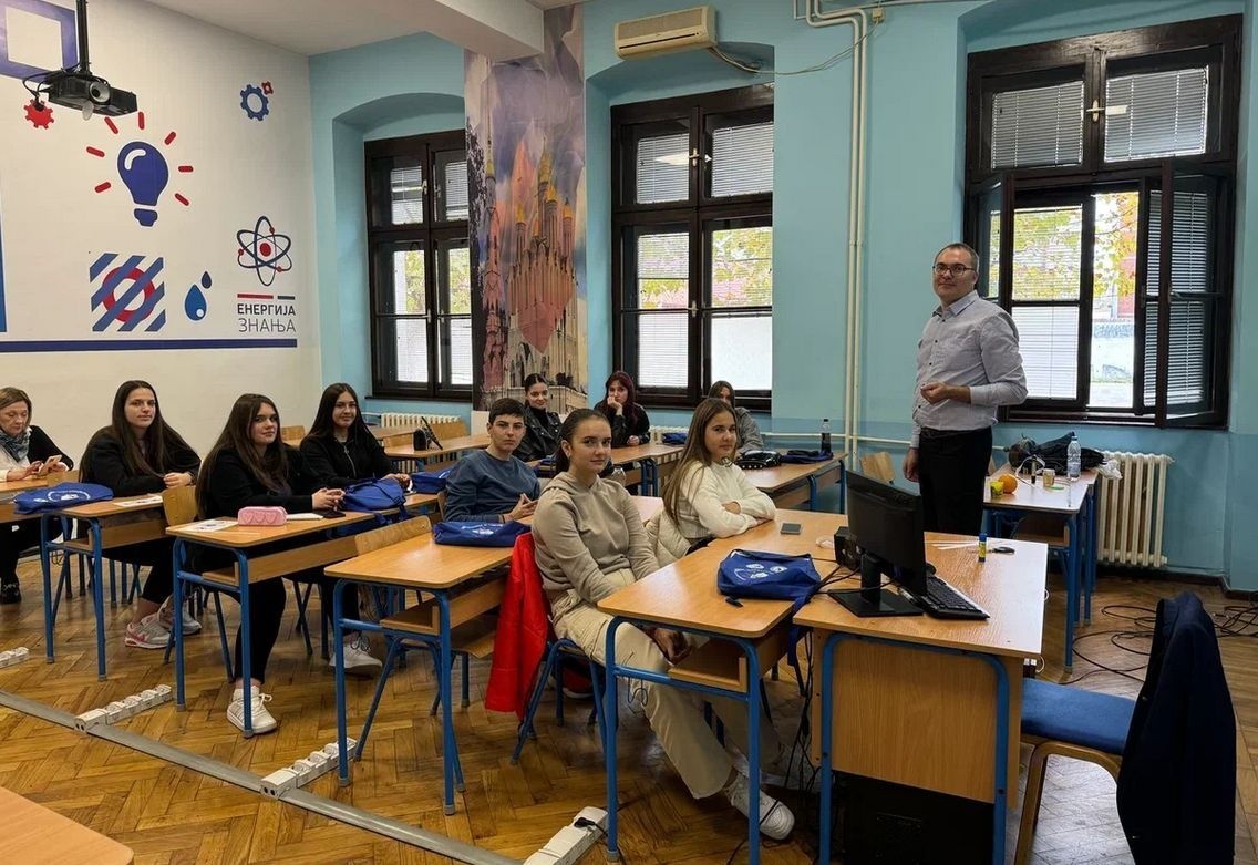 Более 300 сербских школьников стали участниками &ldquo;Недели математики, физики и компьютерных наук&rdquo; от Мининского университета - фото 1