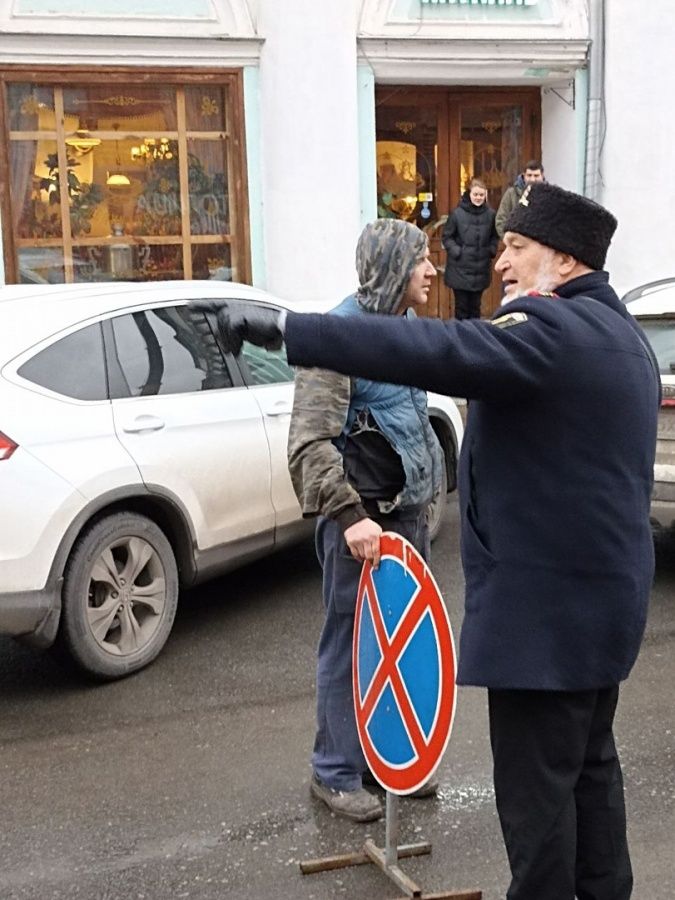 Нижегородские городовые разрулили пробку на Рождественской