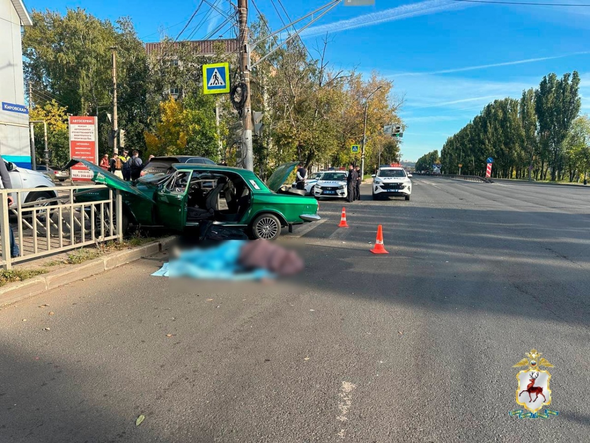 Наезд на остановку обернулся проверкой прокуратуры в Нижнем Новгороде - фото 1