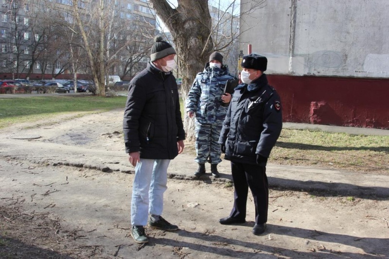 Нижегородские полицейские увеличили количество патрулей для контроля за самоизоляцией граждан - фото 1