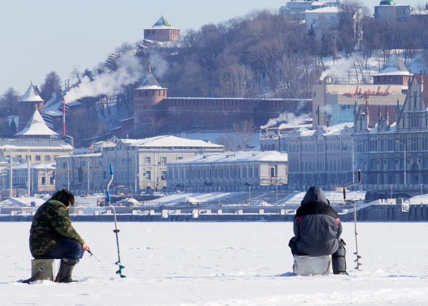 Рыбалка в нижнем новгороде. Рыбалка в Нижнем Новгороде на Волге. Нижний Новгород Волга зимой. Рыбалка в Нижнем Новгороде зимой. Рыбалка в Нижнем Новгороде на Волге зимой.