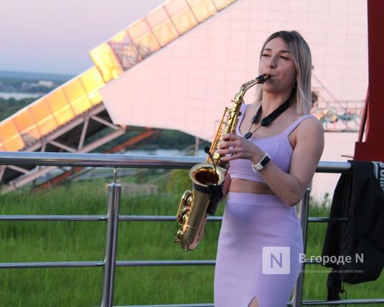 Звезды на закате: как прошли первые дни музыкального фестиваля в Нижнем Новгороде - фото 12