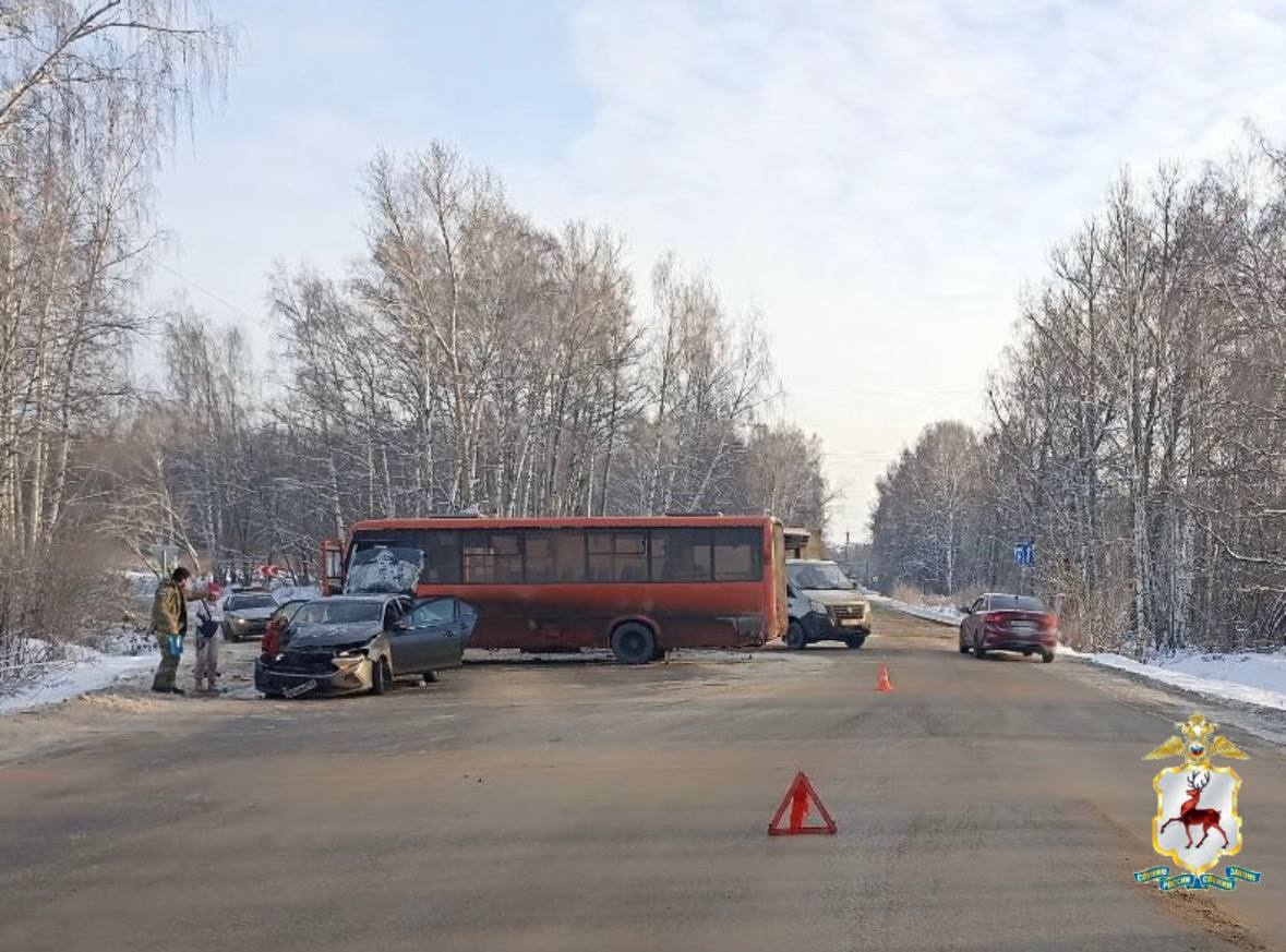 Ребенок пострадал в ДТП с автобусом под Нижним Новгородом - фото 1