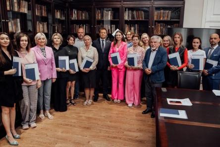 Ректор Мининского университета вручил дипломы 18 молодым ученым