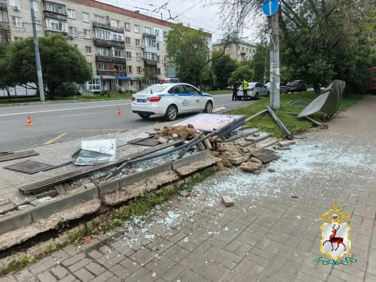 Опубликованы фото с места смертельного ДТП с автобусом в Нижнем Новгороде - фото 2