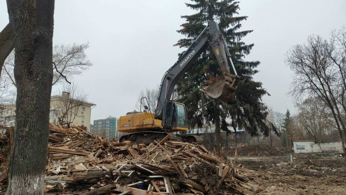 Еще один дом снесли на улице Генкиной в Нижнем Новгороде ради КРТ - фото 1