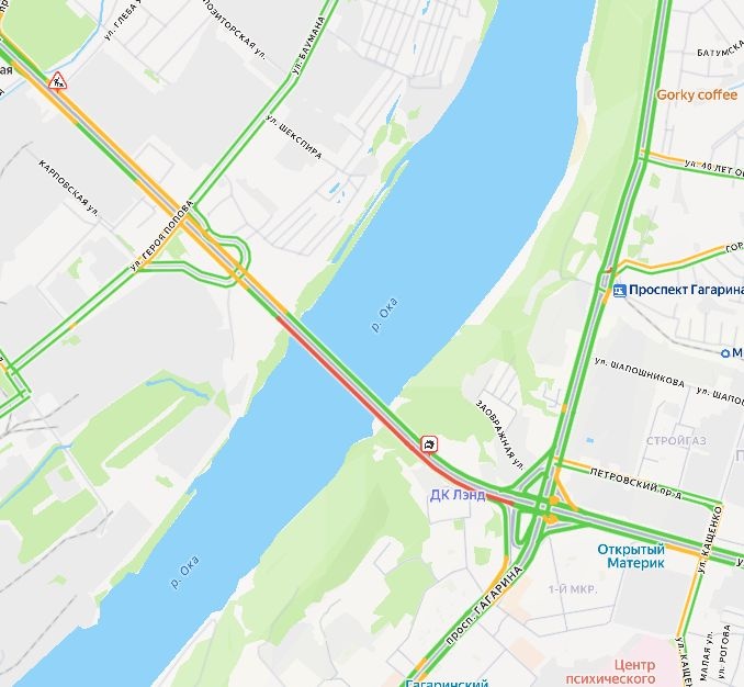 Мызинский мост в Нижнем Новгороде встал в пробках из-за ДТП - фото 1