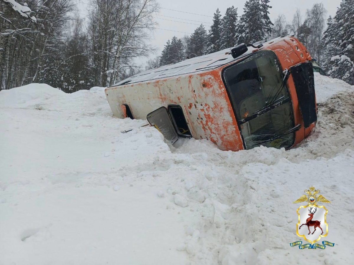 Опубликованы фото резонансного ДТП с автобусом в Нижегородской области - фото 1